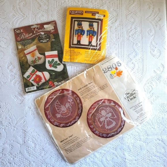 3 Vintage Christmas Holiday Craft Kits - Picture 1 of 8